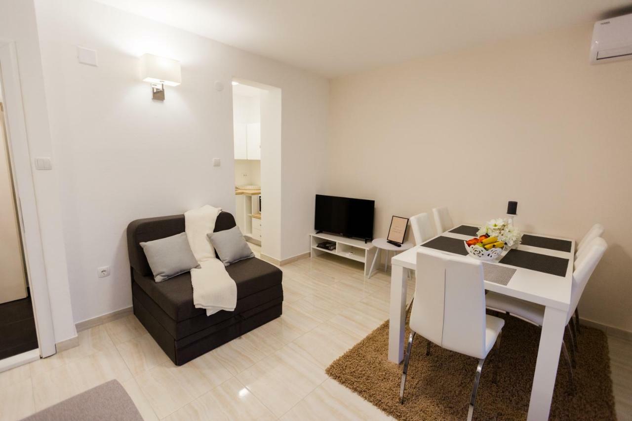 Apartmani Kristijan Crikvenica Exterior photo