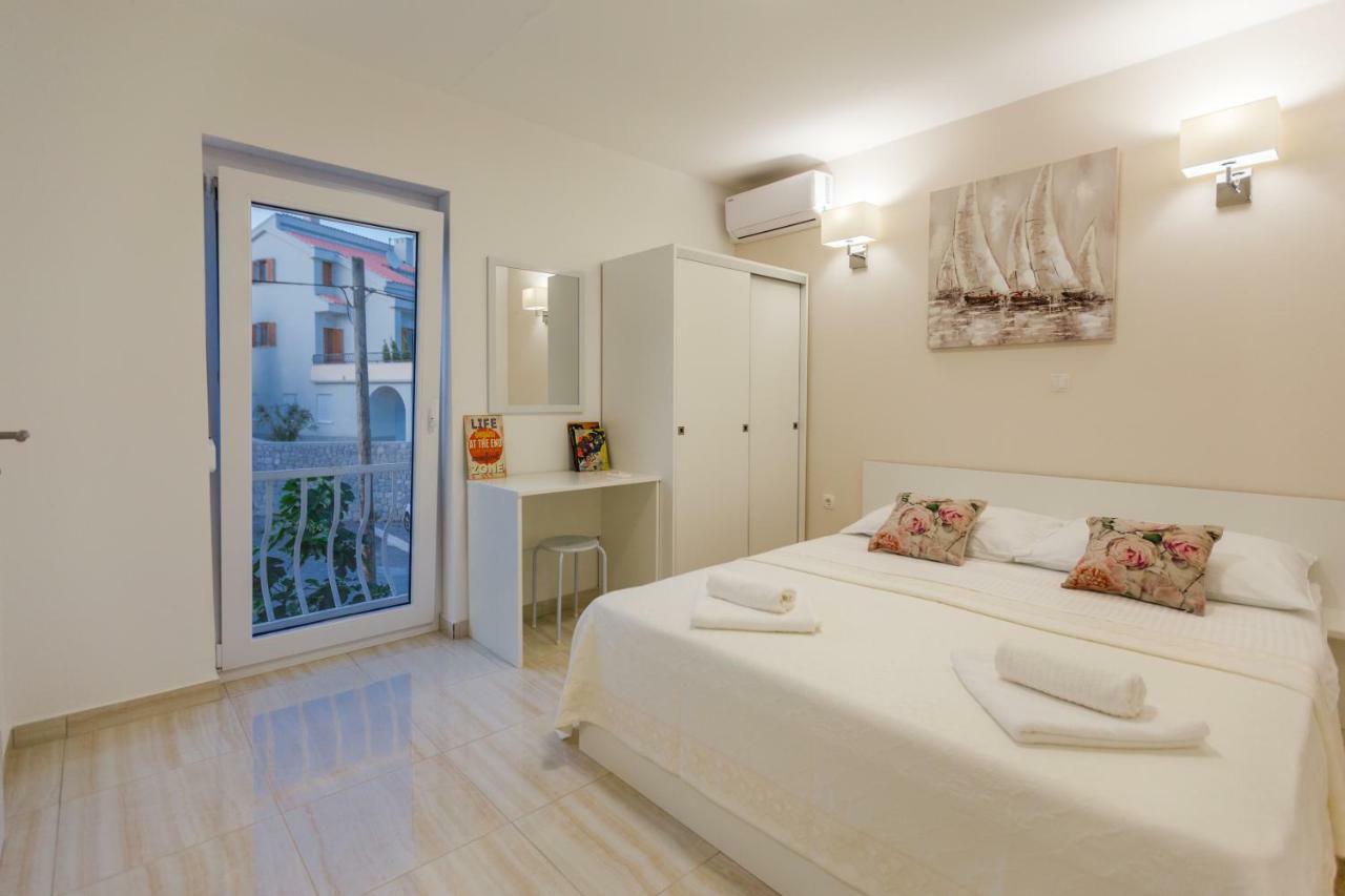 Apartmani Kristijan Crikvenica Exterior photo